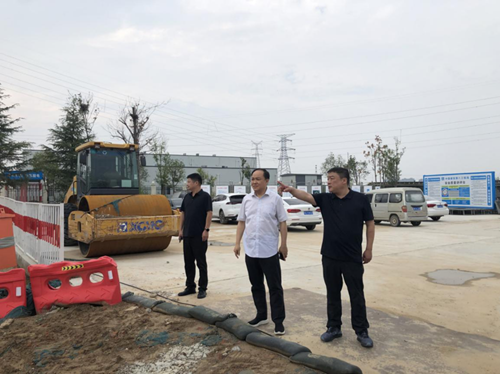 九州官方网站_九州(中国)
党委委员、副总经理张岩到侯寨新镇区安置区调研项目建设工作